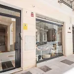 Exclusive Apartment In The Centre With Parking Rems