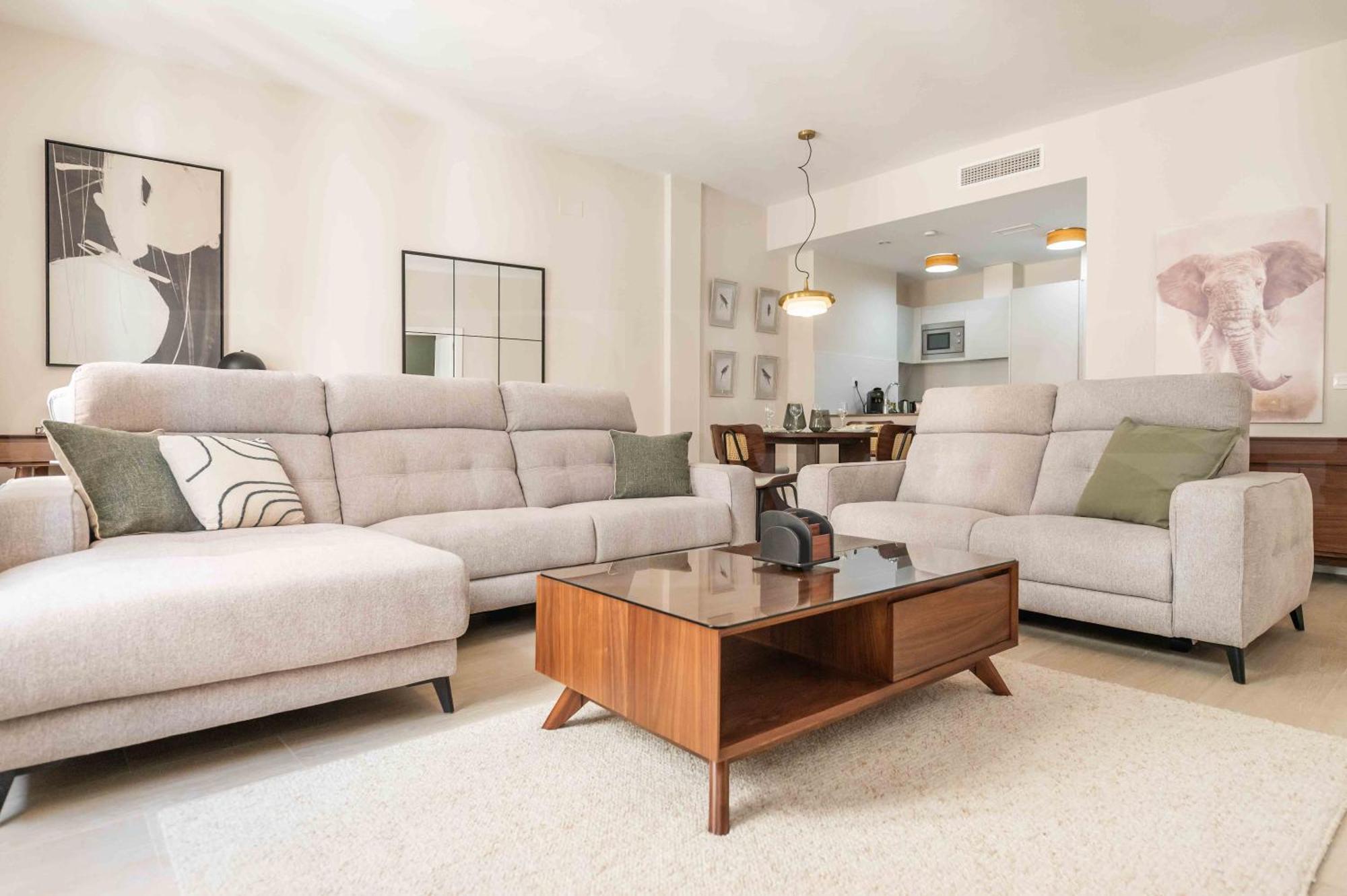Lovely & Exclusive In The Centre By Rems Apartamento
